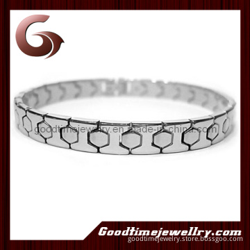 Simple Shining Stainless Steel Magnetic Bracelet (GSB-141)